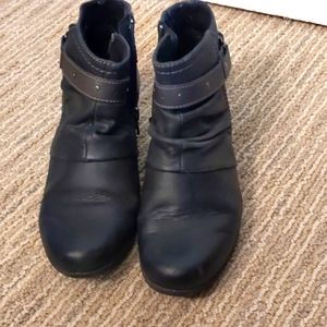 Earth Origins Ankle Boots Black Sz 7